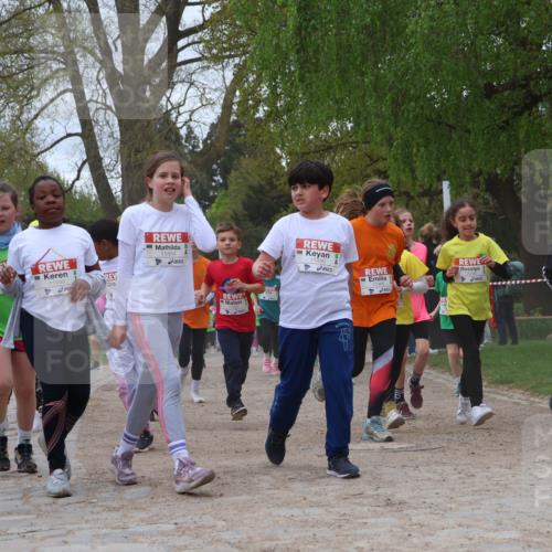 25.04.2026 - Das Zehntel Zöllner http://msf.ph/oto/9659993 25.04.2026 11:43:57 Laufen 182, 11504, 11486 meine-sportfotos.de