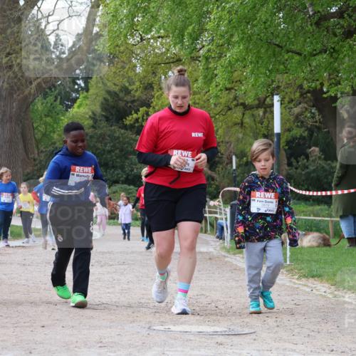 25.04.2026 - Das Zehntel Zöllner http://msf.ph/oto/9660007 25.04.2026 07:49:51 Laufen 3879 meine-sportfotos.de