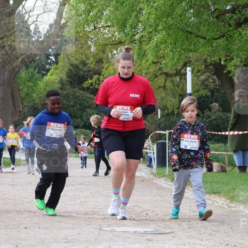 25.04.2026 - Das Zehntel Zöllner http://msf.ph/oto/9660010 25.04.2026 07:49:51 Laufen 3879 meine-sportfotos.de