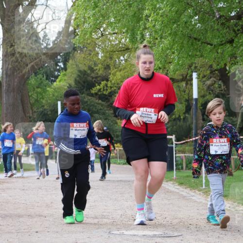 25.04.2026 - Das Zehntel Zöllner http://msf.ph/oto/9660019 25.04.2026 07:49:51 Laufen 3440, 5327, 3879 meine-sportfotos.de