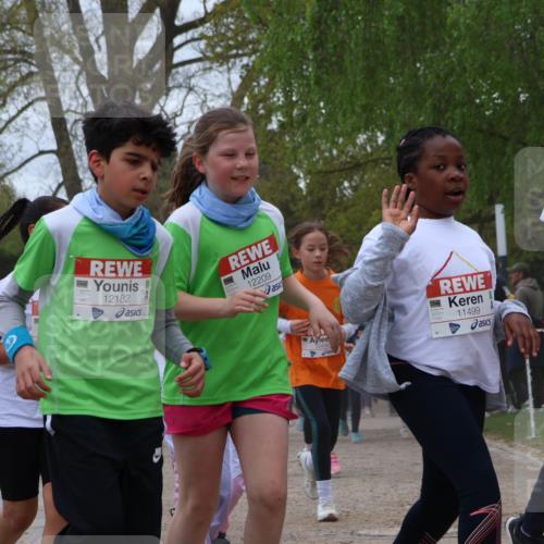 25.04.2026 - Das Zehntel Zöllner http://msf.ph/oto/9660050 25.04.2026 11:43:59 Laufen 12182, 12209, 11499, 11504 meine-sportfotos.de