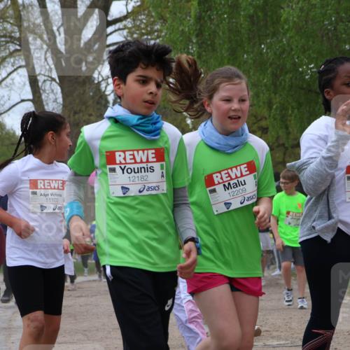 25.04.2026 - Das Zehntel Zöllner http://msf.ph/oto/9660062 25.04.2026 11:43:59 Laufen 11102, 12182, 12209, 11499 meine-sportfotos.de