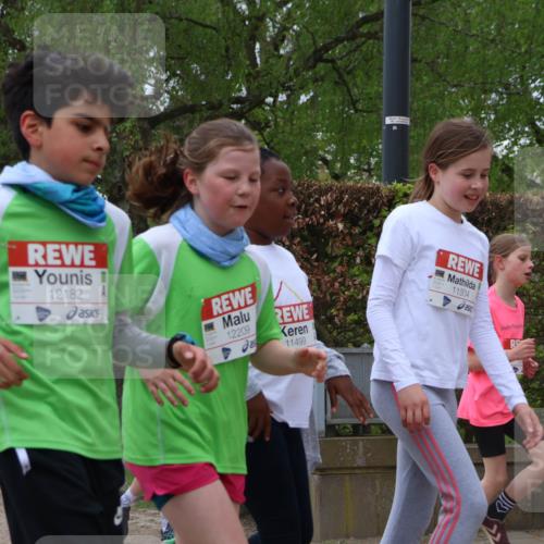 25.04.2026 - Das Zehntel Zöllner http://msf.ph/oto/9660080 25.04.2026 11:43:59 Laufen 12182, 12209, 11499, 11504 meine-sportfotos.de