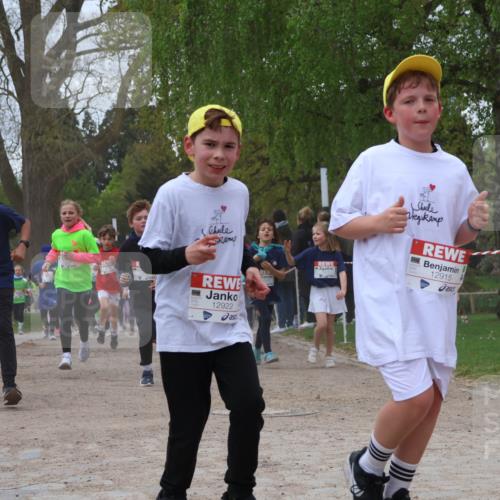 25.04.2026 - Das Zehntel Zöllner http://msf.ph/oto/9660113 25.04.2026 11:44:01 Laufen 45, 12922, 12915 meine-sportfotos.de