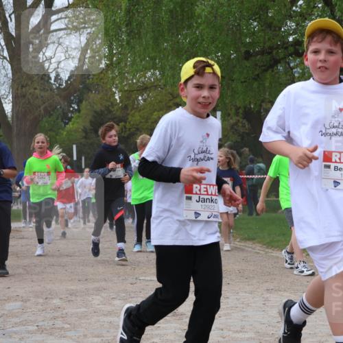 25.04.2026 - Das Zehntel Zöllner http://msf.ph/oto/9660122 25.04.2026 11:44:01 Laufen 10245, 12922, 12915 meine-sportfotos.de