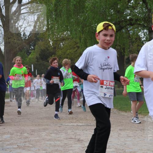 25.04.2026 - Das Zehntel Zöllner http://msf.ph/oto/9660128 25.04.2026 11:44:01 Laufen 10245, 12922, 12915 meine-sportfotos.de