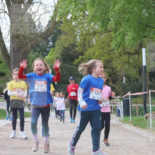 25.04.2026 - Das Zehntel Zöllner http://msf.ph/oto/9660205 25.04.2026 07:49:59 Laufen 2102, 2101 meine-sportfotos.de