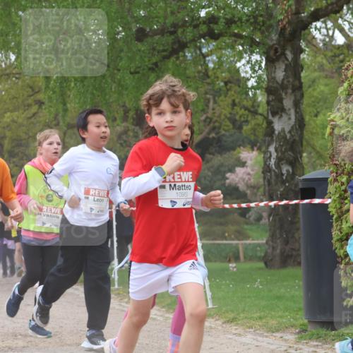 25.04.2026 - Das Zehntel Zöllner http://msf.ph/oto/9660236 25.04.2026 11:44:04 Laufen 12398, 11071, 10953, 5, 10 meine-sportfotos.de