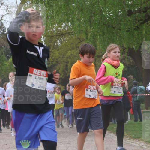 25.04.2026 - Das Zehntel Zöllner http://msf.ph/oto/9660245 25.04.2026 11:44:05 Laufen 11006, 10146, 1239, 50, 12013, 11071, 6250 meine-sportfotos.de