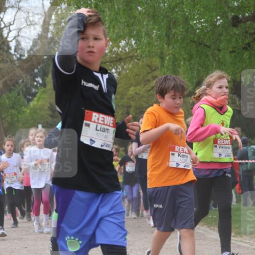 25.04.2026 - Das Zehntel Zöllner http://msf.ph/oto/9660248 25.04.2026 11:44:05 Laufen 1013, 11006, 8, 10146, 12398, 12013 meine-sportfotos.de