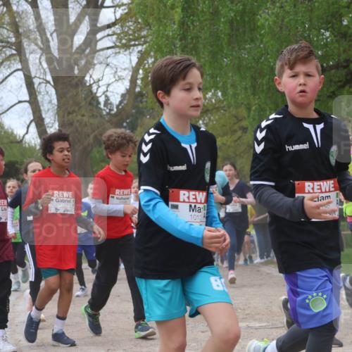 25.04.2026 - Das Zehntel Zöllner http://msf.ph/oto/9660266 25.04.2026 11:44:05 Laufen 11005, 11006, 146, 1013 meine-sportfotos.de
