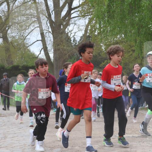 25.04.2026 - Das Zehntel Zöllner http://msf.ph/oto/9660275 25.04.2026 11:44:06 Laufen 11103, 11006, 1052 meine-sportfotos.de