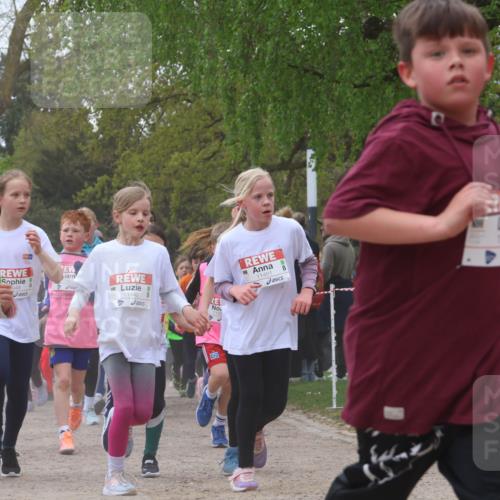 25.04.2026 - Das Zehntel Zöllner http://msf.ph/oto/9660329 25.04.2026 11:44:07 Laufen 12088, 11442, 11481, 80 meine-sportfotos.de