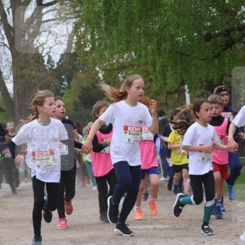 25.04.2026 - Das Zehntel Zöllner http://msf.ph/oto/9660374 25.04.2026 11:44:09 Laufen 11956, 11581, 11948 meine-sportfotos.de
