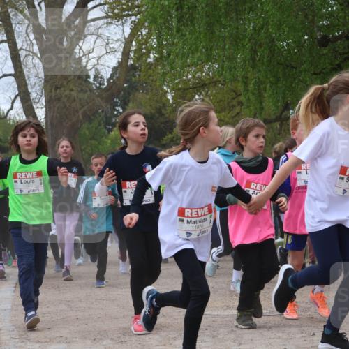 25.04.2026 - Das Zehntel Zöllner http://msf.ph/oto/9660395 25.04.2026 11:44:09 Laufen 10822, 11956, 1194, 11553 meine-sportfotos.de