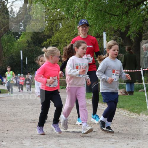 25.04.2026 - Das Zehntel Zöllner http://msf.ph/oto/9660406 25.04.2026 07:50:12 Laufen 21 meine-sportfotos.de