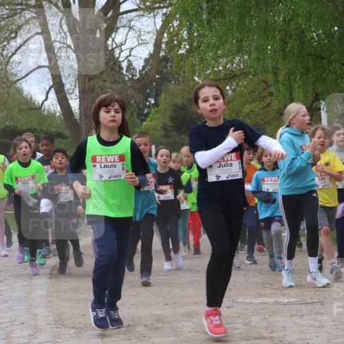 25.04.2026 - Das Zehntel Zöllner http://msf.ph/oto/9660410 25.04.2026 11:44:10 Laufen 10822, 10242 meine-sportfotos.de