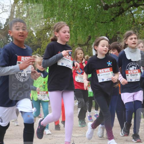 25.04.2026 - Das Zehntel Zöllner http://msf.ph/oto/9660482 25.04.2026 11:44:12 Laufen 2641, 10547, 5, 11762, 11229, 11753, 19, 10598 meine-sportfotos.de