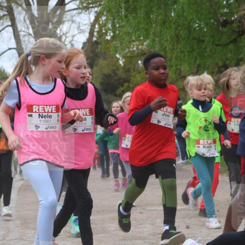 25.04.2026 - Das Zehntel Zöllner http://msf.ph/oto/9660512 25.04.2026 11:44:13 Laufen 12630, 11661, 11634, 10976, 106 meine-sportfotos.de