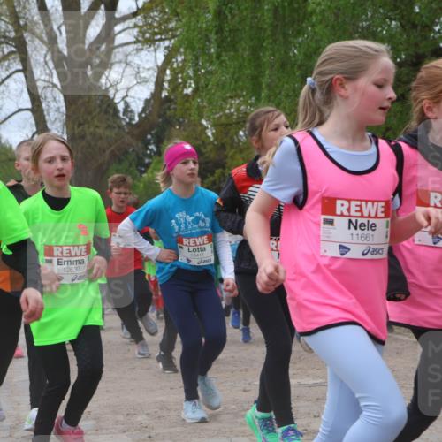 25.04.2026 - Das Zehntel Zöllner http://msf.ph/oto/9660539 25.04.2026 11:44:14 Laufen 12530, 12630, 488, 10411, 11661, 634, 1168 meine-sportfotos.de