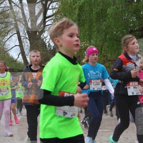 25.04.2026 - Das Zehntel Zöllner http://msf.ph/oto/9660554 25.04.2026 11:44:14 Laufen 10479, 12038, 12530, 128, 10411, 10283 meine-sportfotos.de