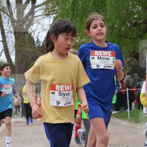 25.04.2026 - Das Zehntel Zöllner http://msf.ph/oto/9660674 25.04.2026 11:44:17 Laufen 12511, 10349, 10349, 10350, 949, 12 meine-sportfotos.de