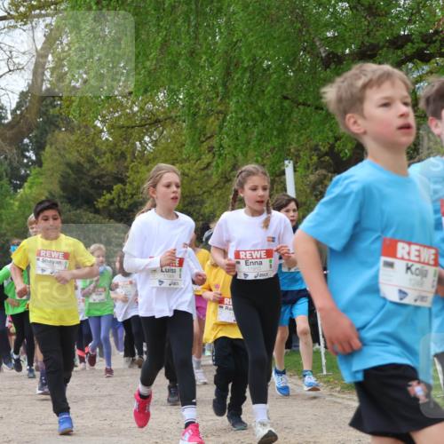 25.04.2026 - Das Zehntel Zöllner http://msf.ph/oto/9660719 25.04.2026 11:44:19 Laufen 11906, 11910, 1251 meine-sportfotos.de
