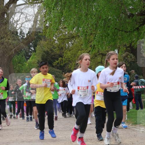 25.04.2026 - Das Zehntel Zöllner http://msf.ph/oto/9660728 25.04.2026 11:44:19 Laufen 11906, 11910, 11809 meine-sportfotos.de