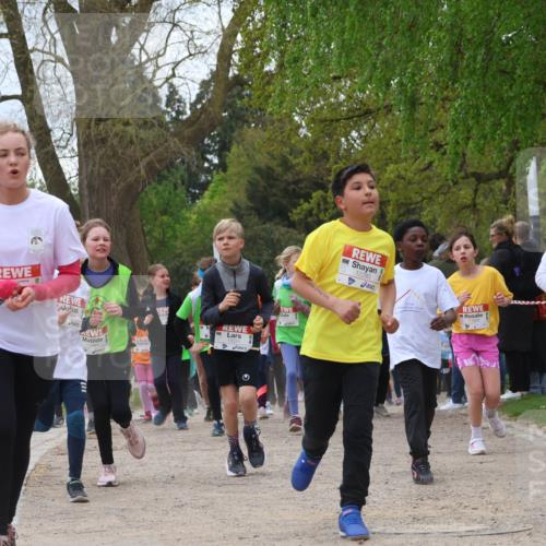 25.04.2026 - Das Zehntel Zöllner http://msf.ph/oto/9660752 25.04.2026 11:44:20 Laufen 1199141, 073766747, 12280, 11906 meine-sportfotos.de