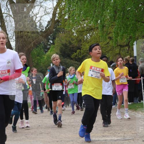 25.04.2026 - Das Zehntel Zöllner http://msf.ph/oto/9660758 25.04.2026 11:44:20 Laufen 11888, 12280, 11906 meine-sportfotos.de