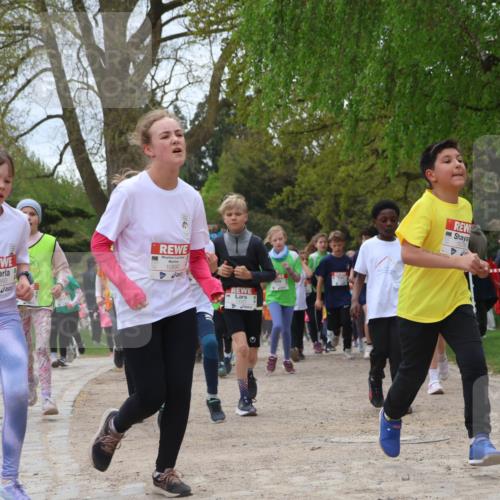 25.04.2026 - Das Zehntel Zöllner http://msf.ph/oto/9660776 25.04.2026 11:44:20 Laufen 10890, 10883 meine-sportfotos.de