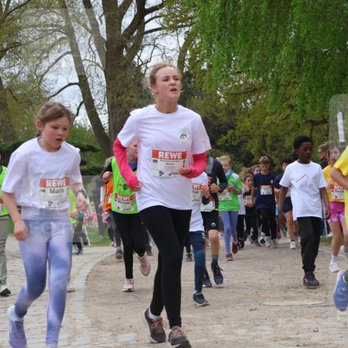 25.04.2026 - Das Zehntel Zöllner http://msf.ph/oto/9660782 25.04.2026 11:44:20 Laufen 10893, 10890, 12280 meine-sportfotos.de
