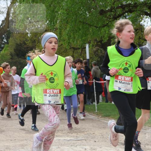 25.04.2026 - Das Zehntel Zöllner http://msf.ph/oto/9660848 25.04.2026 11:44:22 Laufen 1949, 11976, 1, 1949, 12000, 1949, 11991, 13031 meine-sportfotos.de