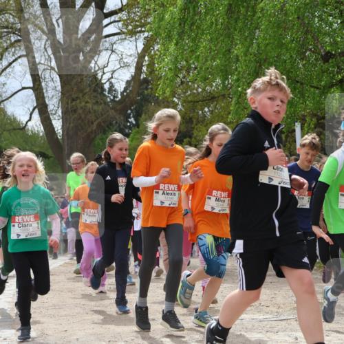 25.04.2026 - Das Zehntel Zöllner http://msf.ph/oto/9660902 25.04.2026 11:44:24 Laufen 10669, 10684, 12395, 12399, 11283, 12157, 12131 meine-sportfotos.de