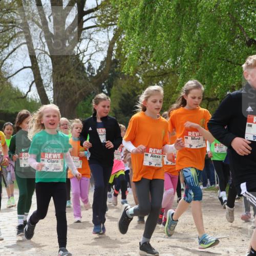 25.04.2026 - Das Zehntel Zöllner http://msf.ph/oto/9660911 25.04.2026 11:44:24 Laufen 10669, 10684, 12395, 12399, 11263, 1215 meine-sportfotos.de