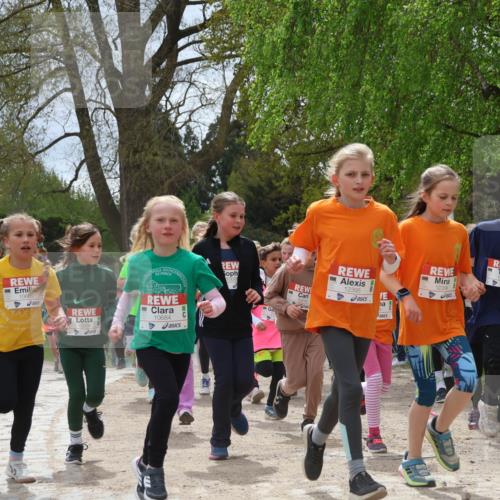 25.04.2026 - Das Zehntel Zöllner http://msf.ph/oto/9660920 25.04.2026 11:44:24 Laufen 10684, 10622, 1000, 11263, 12395, 12399, 10203 meine-sportfotos.de