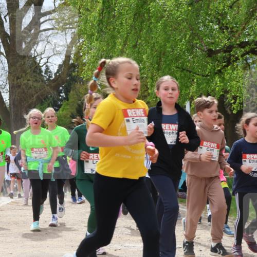 25.04.2026 - Das Zehntel Zöllner http://msf.ph/oto/9660956 25.04.2026 11:44:25 Laufen 13039, 10005, 10695, 75 meine-sportfotos.de