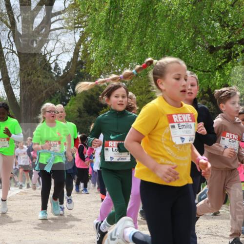 25.04.2026 - Das Zehntel Zöllner http://msf.ph/oto/9660959 25.04.2026 11:44:26 Laufen 10669, 10449, 12729, 10004, 75, 1 meine-sportfotos.de