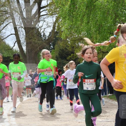 25.04.2026 - Das Zehntel Zöllner http://msf.ph/oto/9660965 25.04.2026 11:44:26 Laufen 10622, 10004, 75, 10669 meine-sportfotos.de