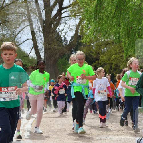 25.04.2026 - Das Zehntel Zöllner http://msf.ph/oto/9660980 25.04.2026 11:44:26 Laufen 10622, 12111, 0004 meine-sportfotos.de