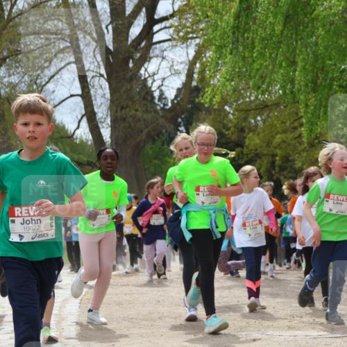 25.04.2026 - Das Zehntel Zöllner http://msf.ph/oto/9660983 25.04.2026 11:44:26 Laufen 10622, 12111, 46, 10004 meine-sportfotos.de