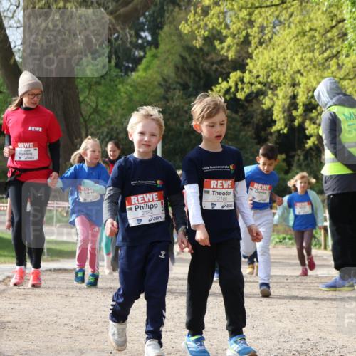 25.04.2026 - Das Zehntel Zöllner http://msf.ph/oto/9661030 25.04.2026 07:51:08 Laufen 2182, 2186 meine-sportfotos.de