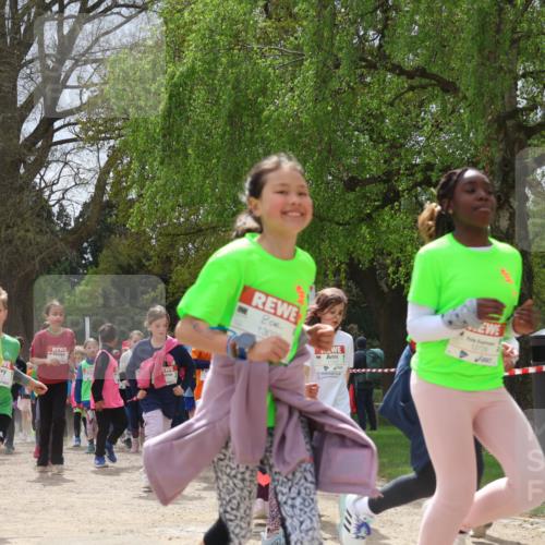 25.04.2026 - Das Zehntel Zöllner http://msf.ph/oto/9661031 25.04.2026 11:44:28 Laufen 1949, 12003, 1309, 12729 meine-sportfotos.de