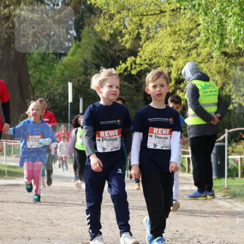 25.04.2026 - Das Zehntel Zöllner http://msf.ph/oto/9661045 25.04.2026 07:51:09 Laufen 2182, 2186 meine-sportfotos.de
