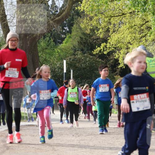 25.04.2026 - Das Zehntel Zöllner http://msf.ph/oto/9661060 25.04.2026 07:51:10 Laufen 5, 21 meine-sportfotos.de