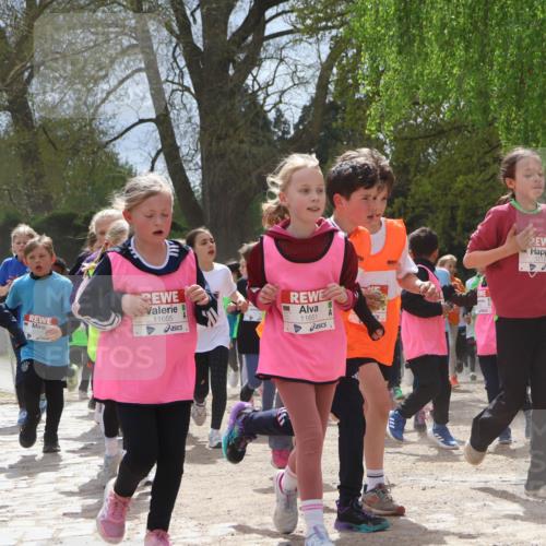 25.04.2026 - Das Zehntel Zöllner http://msf.ph/oto/9661106 25.04.2026 11:44:31 Laufen 428, 10219, 10406, 11655, 11651, 12128 meine-sportfotos.de
