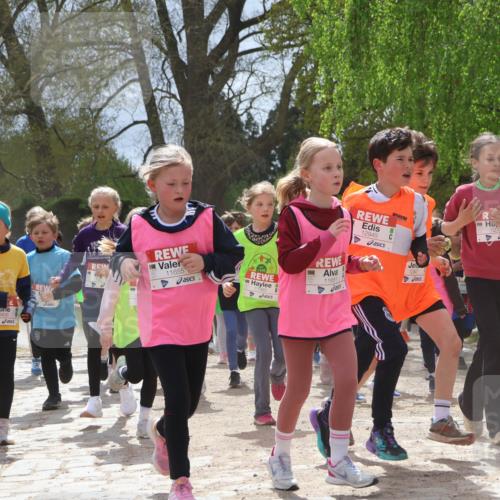25.04.2026 - Das Zehntel Zöllner http://msf.ph/oto/9661115 25.04.2026 11:44:31 Laufen 488, 10406, 11655, 11651, 12945, 12125, 11786 meine-sportfotos.de