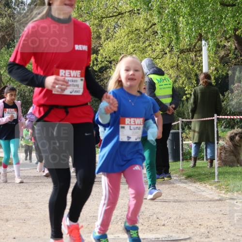25.04.2026 - Das Zehntel Zöllner http://msf.ph/oto/9661117 25.04.2026 07:51:13 Laufen 3290, 2080 meine-sportfotos.de