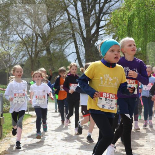 25.04.2026 - Das Zehntel Zöllner http://msf.ph/oto/9661190 25.04.2026 11:44:33 Laufen 11889, 123, 128, 10406, 11564 meine-sportfotos.de