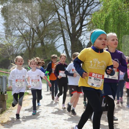 25.04.2026 - Das Zehntel Zöllner http://msf.ph/oto/9661193 25.04.2026 11:44:33 Laufen 423, 104068 meine-sportfotos.de